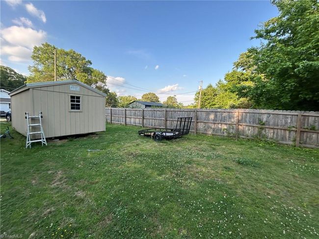 2814 Triangle Lake Rd, House other with 2 bedrooms, 1 bathrooms and null parking in High Point NC | Image 5