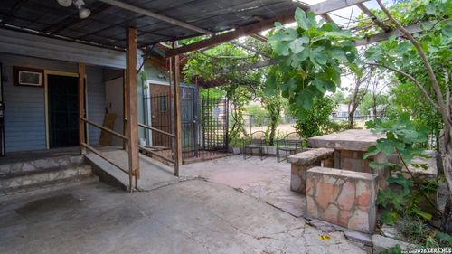 b-314 N Nueces, San Antonio, TX, 78207-3429 | Card Image