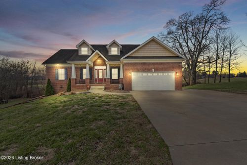 122 N Howard St, Bardstown, KY, 40004-8115 | Card Image