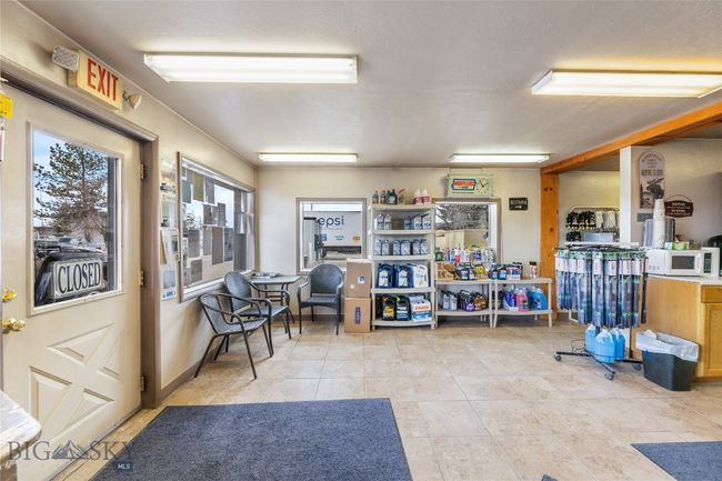 301 1 St Ave N, Home with 0 bedrooms, 0 bathrooms and null parking in Clyde Park MT | Image 19