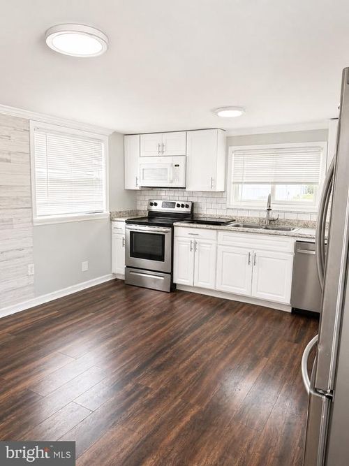 6505 Vert Dr, ELKRIDGE, MD, 21075 | Card Image