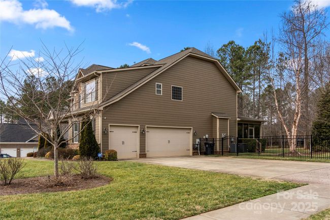 Three car garage | Image 44