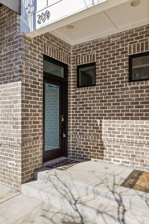 209 W 16th St, Chattanooga, TN, 37408-1182 | Card Image