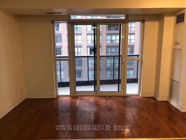 801 - 21 Carlton St, Condo with 2 bedrooms, 2 bathrooms and null parking in Toronto ON | Image 21