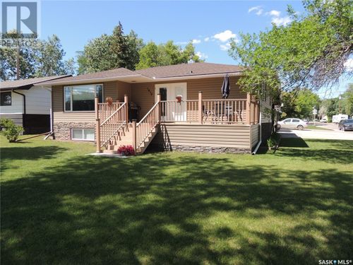 1412 Nicholson Rd, Estevan, SK, S4A1T7 | Card Image