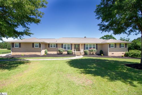 230 Jenkins Circle, Townville, SC, 29689-4137 | Card Image