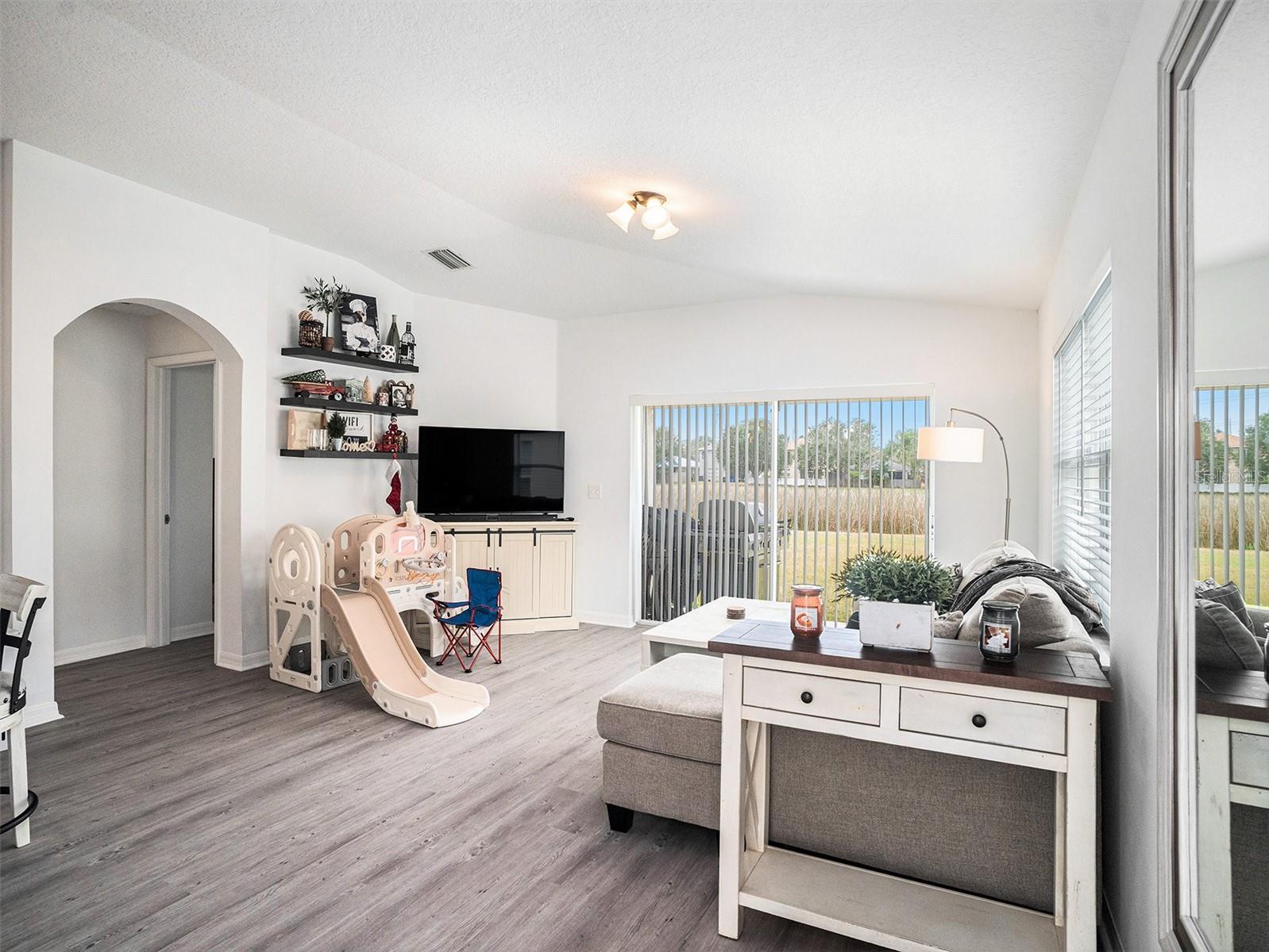 Residential Lease in GIBSONTON 4