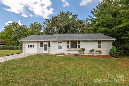 316 Old Haw Creek Rd, Asheville, NC, 28805-1402 | Card Image