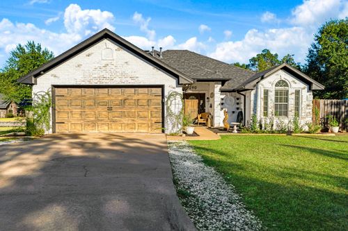 290 30th St Ne, Paris, TX, 75460-4950 | Card Image