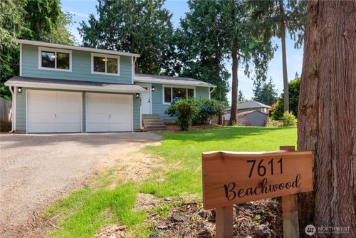 7611 Ne Beachwood Ave, Poulsbo, WA, 98370-7771 | Card Image