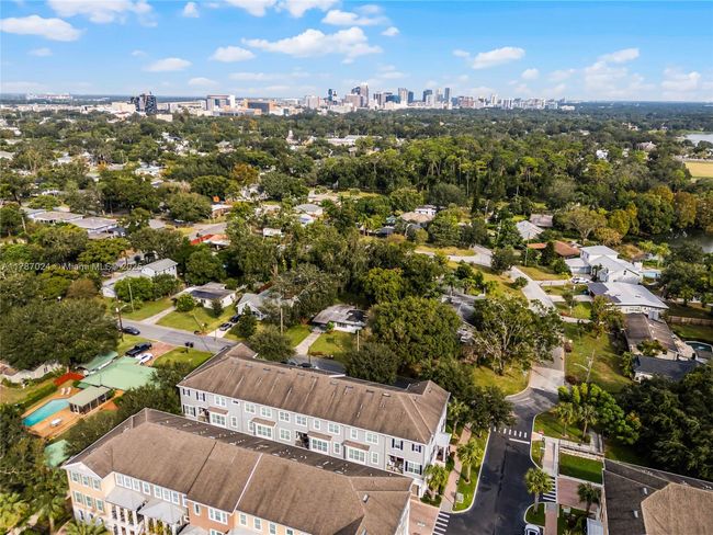 533 - 533 Lanark Ct, Townhouse with 4 bedrooms, 4 bathrooms and null parking in Orlando FL | Image 52