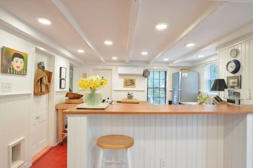 1150 Russells Mills Rd, Dartmouth, MA, 02748-1016 | Card Image
