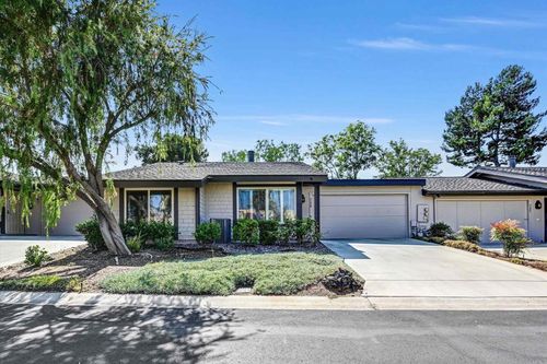 739 Nob Cir, Vista, CA, 92084-3809 | Card Image