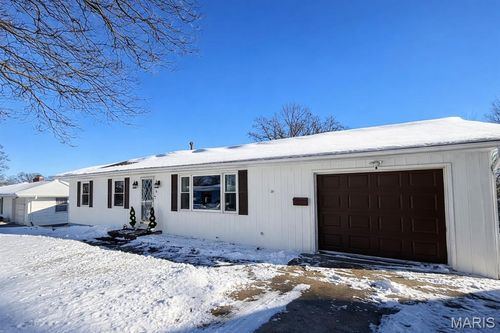 6 Fair Oaks Dr, Hannibal, MO, 63401-2859 | Card Image