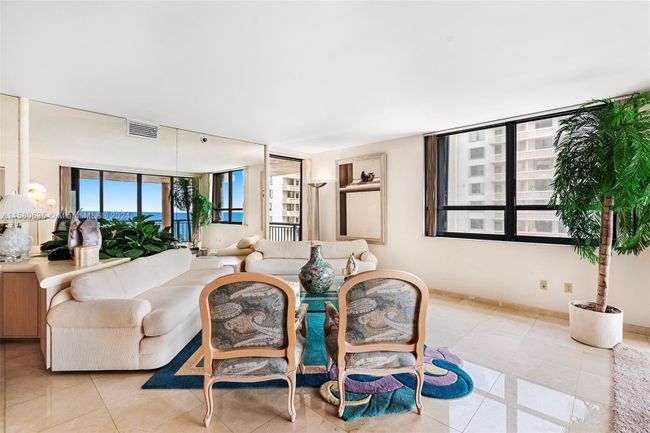 603 - 10175 Collins Ave, Condo with 2 bedrooms, 2 bathrooms and null parking in Bal Harbour FL | Image 14