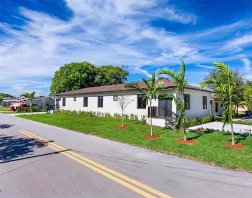 601 Nw 3rd Ave, Hallandale Beach, FL, 33009-3351 | Card Image