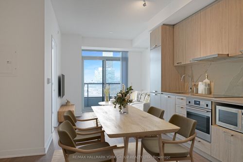 720-10 Honeycrisp Crescent, Vaughan, ON, L4K0M7 | Card Image