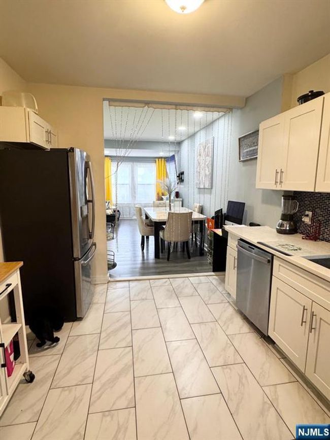 20 - 18-20 Maple St, Home with 6 bedrooms, 1 bathrooms and null parking in Ridgefield Park NJ | Image 6