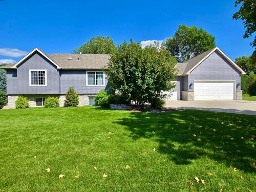 3312 Eagle Ridge Dr E, Willmar, MN, 56201-8736 | Card Image