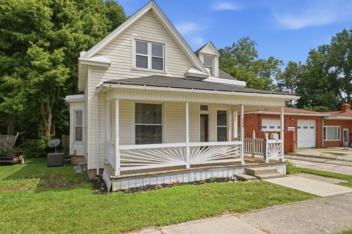 240 E Main St, West Jefferson, OH, 43162-1200 | Card Image