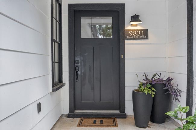 9831 Briar Ridge Dr, House other with 3 bedrooms, 2 bathrooms and 4 parking in Austin TX | Image 6