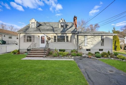 48 Grapevine Ave, Lexington, MA, 02421-7005 | Card Image