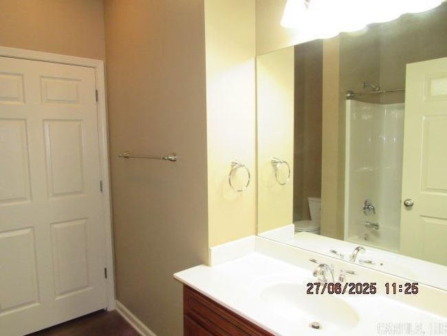 APT-7 - 1410 Robins St, Condo with 3 bedrooms, 2 bathrooms and null parking in Conway AR | Image 8