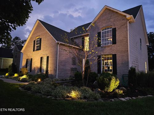 8464 Lawnpark Drive, Knoxville, TN, 37923 | Card Image