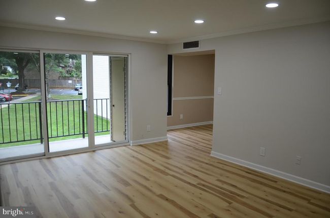 5-201 - 102 Duvall Ln, Condo with 2 bedrooms, 2 bathrooms and null parking in GAITHERSBURG MD | Image 5