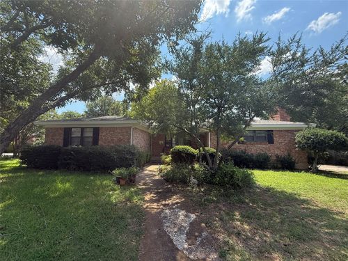 605 Clebud Dr, Euless, TX, 76040-5224 | Card Image