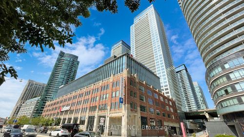 3302-17 Bathurst St, Toronto, ON, M5V0N1 | Card Image