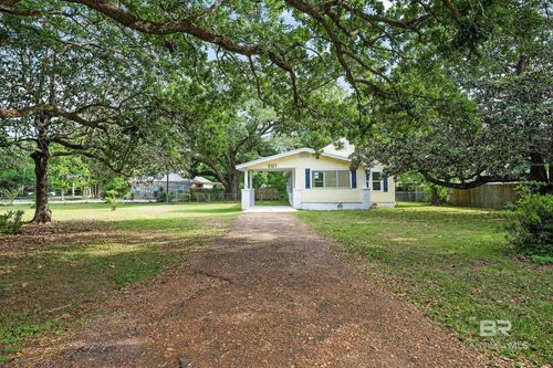 5107 W Saint Alban Ave, Loxley, AL, 36551-4443 | Card Image