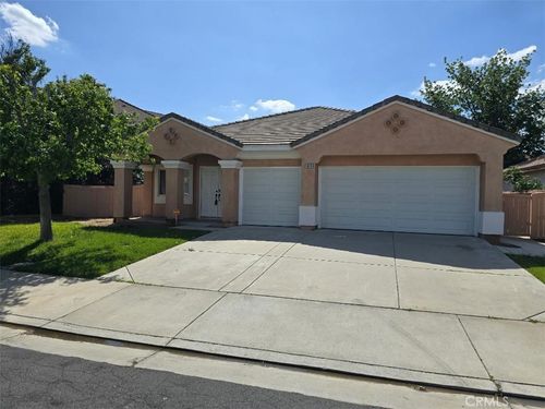 15605 Jacara Ln, Moreno Valley, CA, 92551-1971 | Card Image