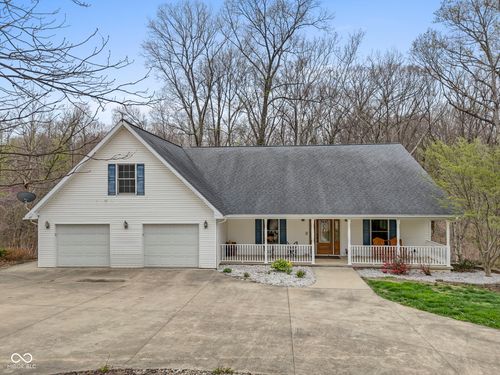 7032 Burch Rd, Bloomington, IN, 47403-9695 | Card Image