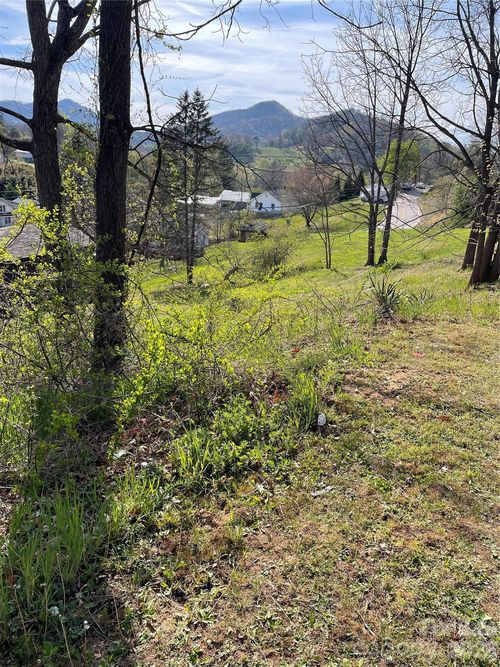 00 Locust St, Canton, NC, 28716 | Card Image