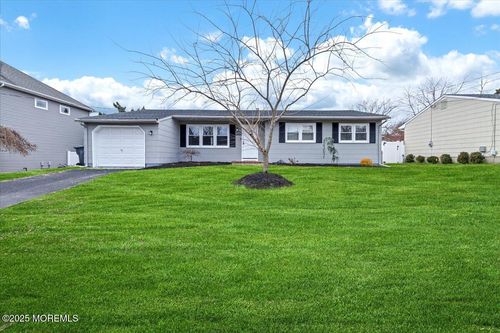 380 Evergreen Dr, Brick, NJ, 08723-4924 | Card Image