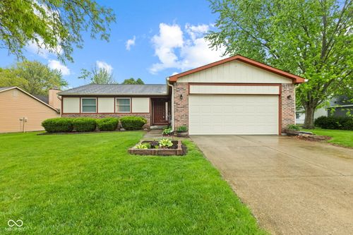 3727 Oil Creek Dr, Indianapolis, IN, 46268-1971 | Card Image