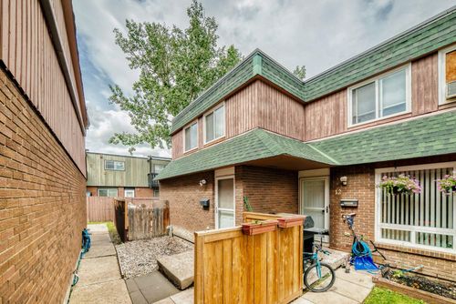 11-11240 6 St Sw, Calgary, AB, T2W1V9 | Card Image
