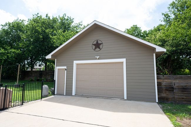 610 E Pfluger St, House other with 4 bedrooms, 3 bathrooms and 6 parking in Pflugerville TX | Image 5