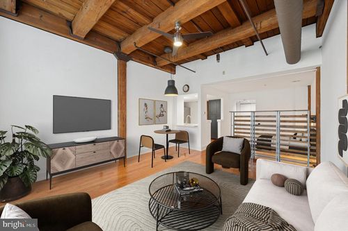 apt-308-301 Race St, PHILADELPHIA, PA, 19106-1846 | Card Image