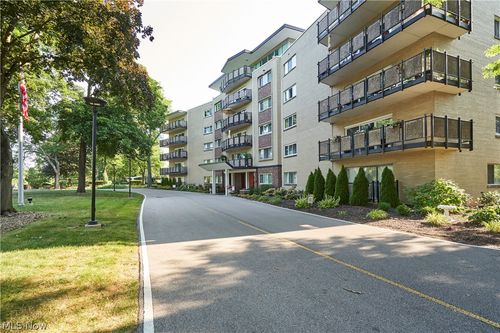 216-255 N Portage Path, Akron, OH, 44303-1217 | Card Image