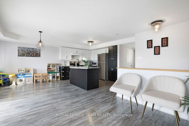 8 - 2240 10 Th Line Rd, Condo with 2 bedrooms, 2 bathrooms and 1 parking in Orléans ON | Image 6