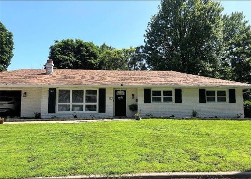 123 W Douglas St, Iola, KS, 66749-2361 | Card Image