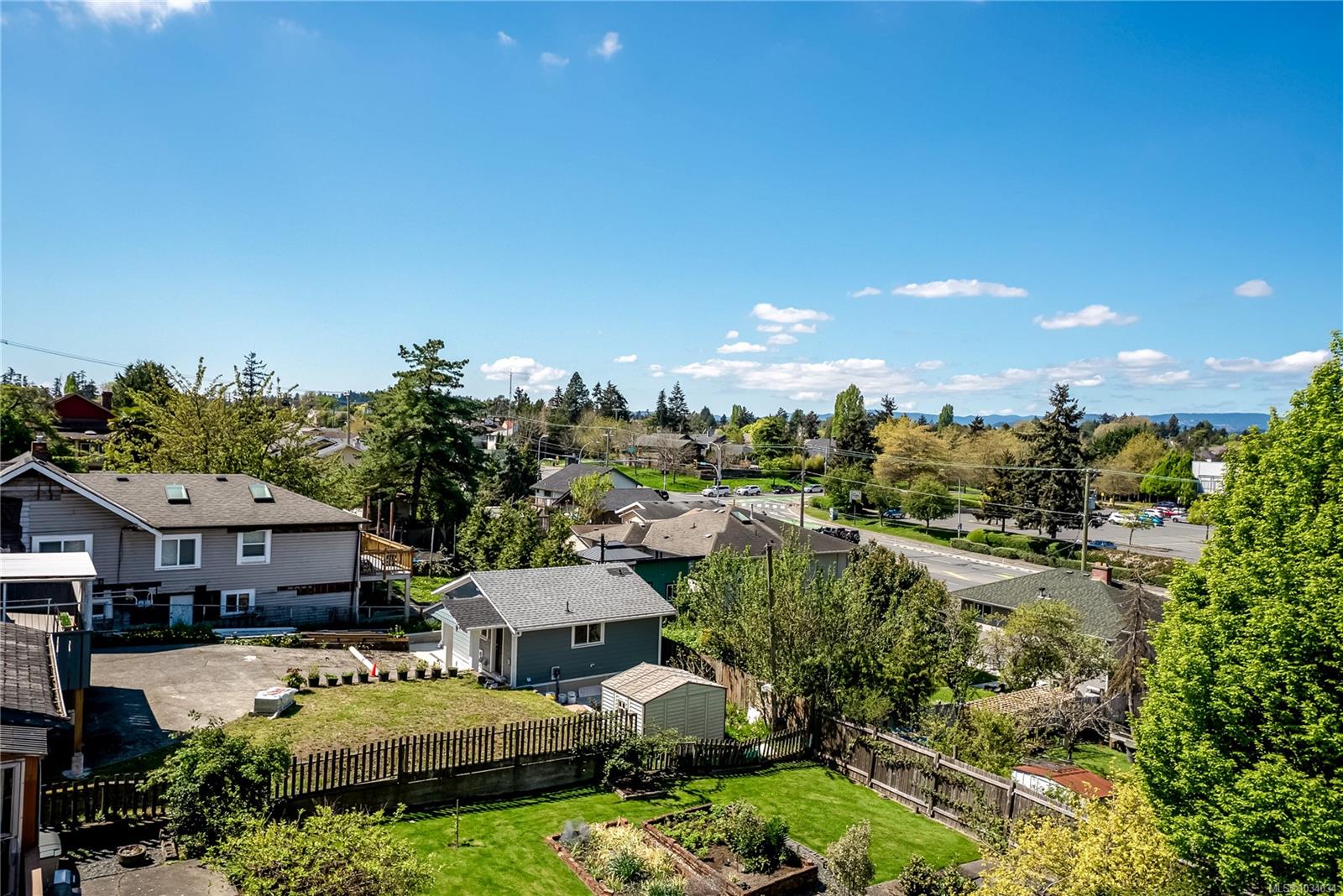 Residential in Saanich 4