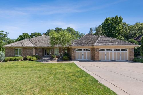 10752 Mount Curve Rd, Eden Prairie, MN, 55347-2906 | Card Image