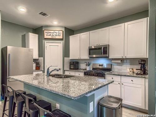 6231 Belinda Way, San Antonio, TX, 78222-2907 | Card Image