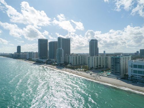 ph02-3725 S Ocean Dr, Hollywood, FL, 33019-2926 | Card Image