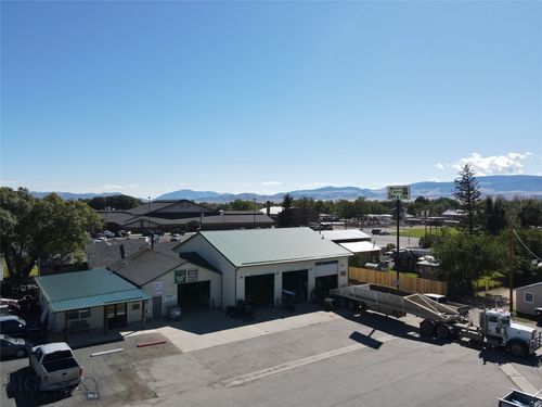 402 N Pyfer St, Whitehall, MT, 59759-9658 | Card Image