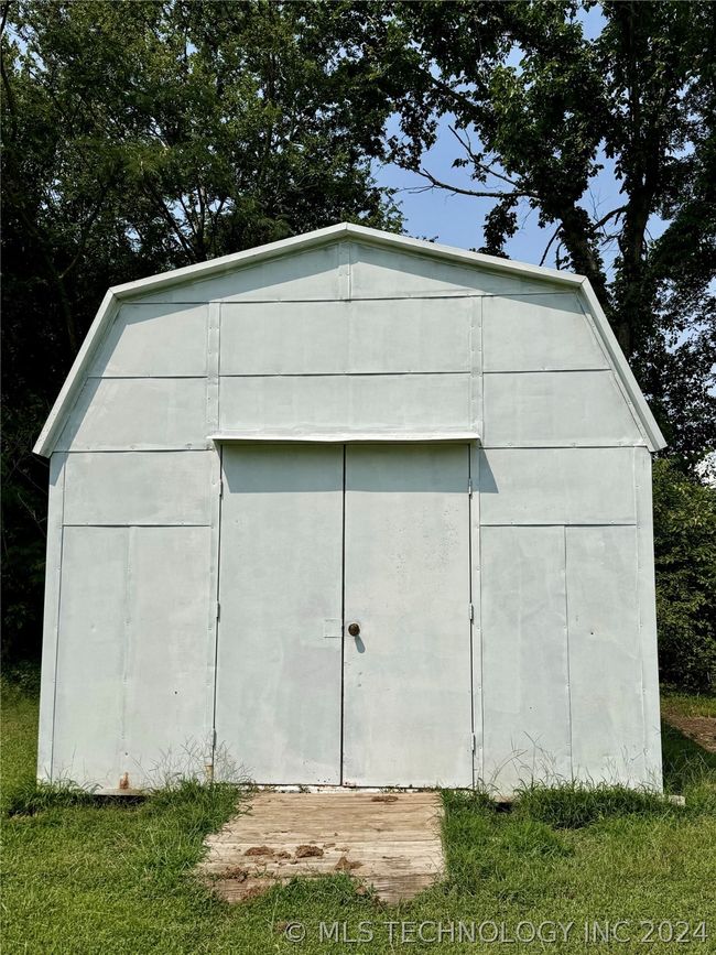 244 E Main St, House other with 2 bedrooms, 1 bathrooms and null parking in Big Cabin OK | Image 33
