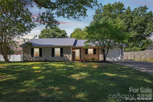 4711 Misty Hill Ln, Gastonia, NC, 28056-9260 | Card Image